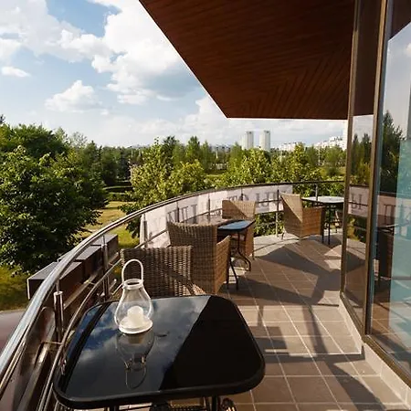 City Center - Hot Offer!!! - Independence Ave Апартаменти